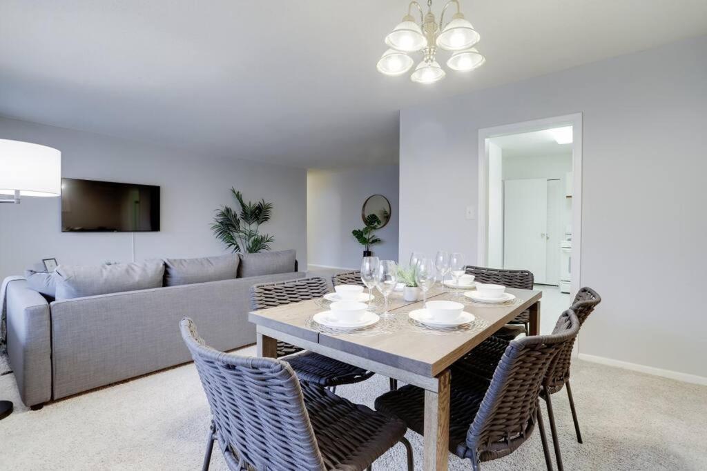 Elegant Apartment W Views At Crystal City Arlington Eksteriør billede